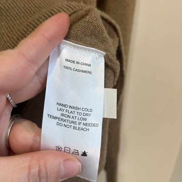 Quince 100% Mongolian Cashmere V Neck Sweater Quiet Luxury Womens Small - Picture 6 of 6